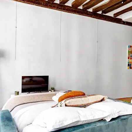 Apartment 1br In Le Marais - Close To Notre-dame Paris